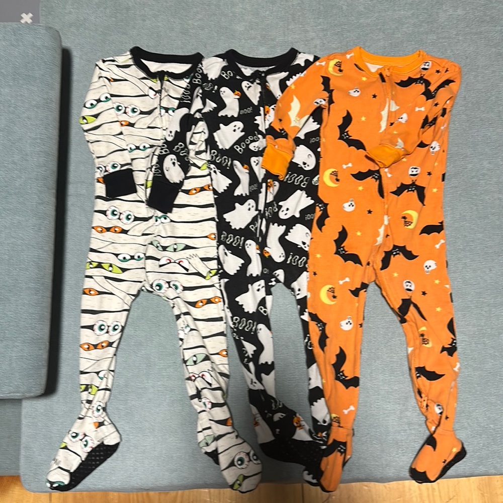 Old Navy Halloween Footies Set of 3 18-24